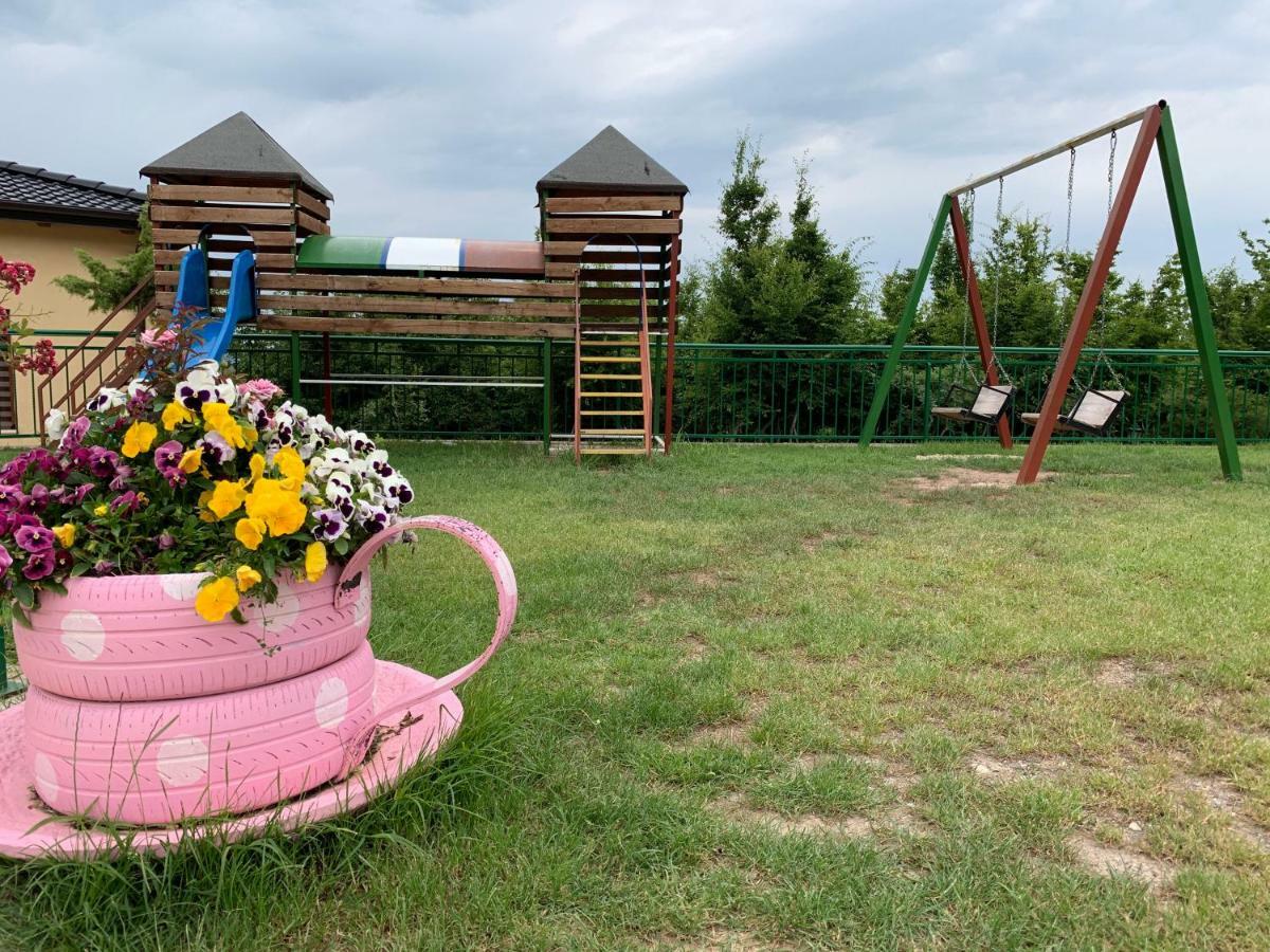 Hani I Leks Agroturizem Lezhë 外观 照片